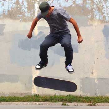 skateboard kickflip